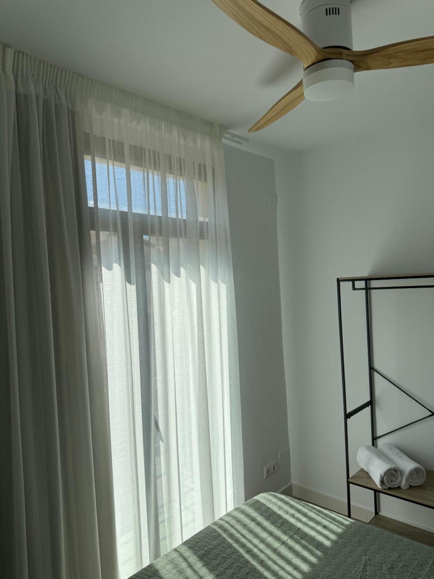 Plaza Victoria Apartments Malaga Exterior photo